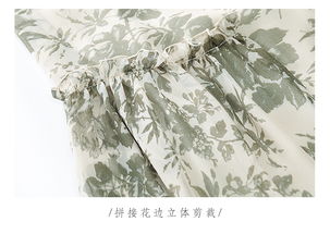 文藝與時(shí)尚的交織 論木耳邊長(zhǎng)款雪紡連衣裙的藝術(shù)表達(dá)