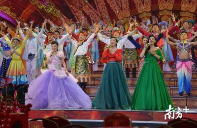 點(diǎn)贊！大鵬本土音樂人鄭海燕壓軸亮相央視元宵晚會(huì) 點(diǎn)亮文藝創(chuàng)作新火花