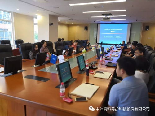 美國(guó)德克薩斯州交通廳養(yǎng)護(hù)管理處負(fù)責(zé)人李征教授來(lái)我司開(kāi)展技術(shù)交流